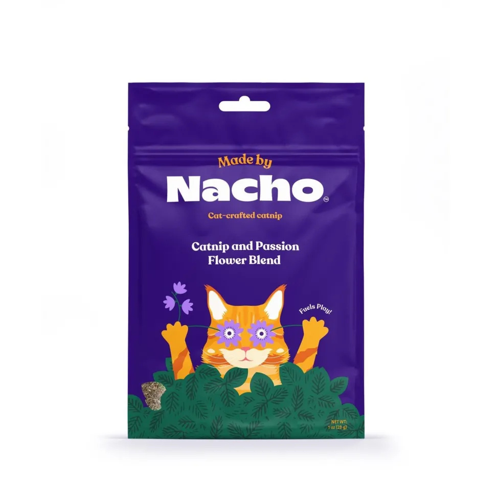 Made by Nacho Catnip Flower Blend Pouch Cat Treats - 1 Oz - Case of 6