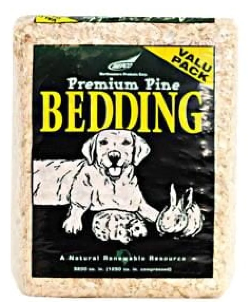 Northeastern Natural Pine Wood Bird and Small Animal Bedding - Value Pack - 3,200 Cubic In - 4 Pack