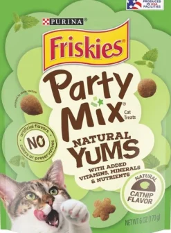 Purina Friskies Party Mix Natural Yums Chicken with Catnip and Vitamins Crunchy Cat Treats - 6 Oz - Case of 6
